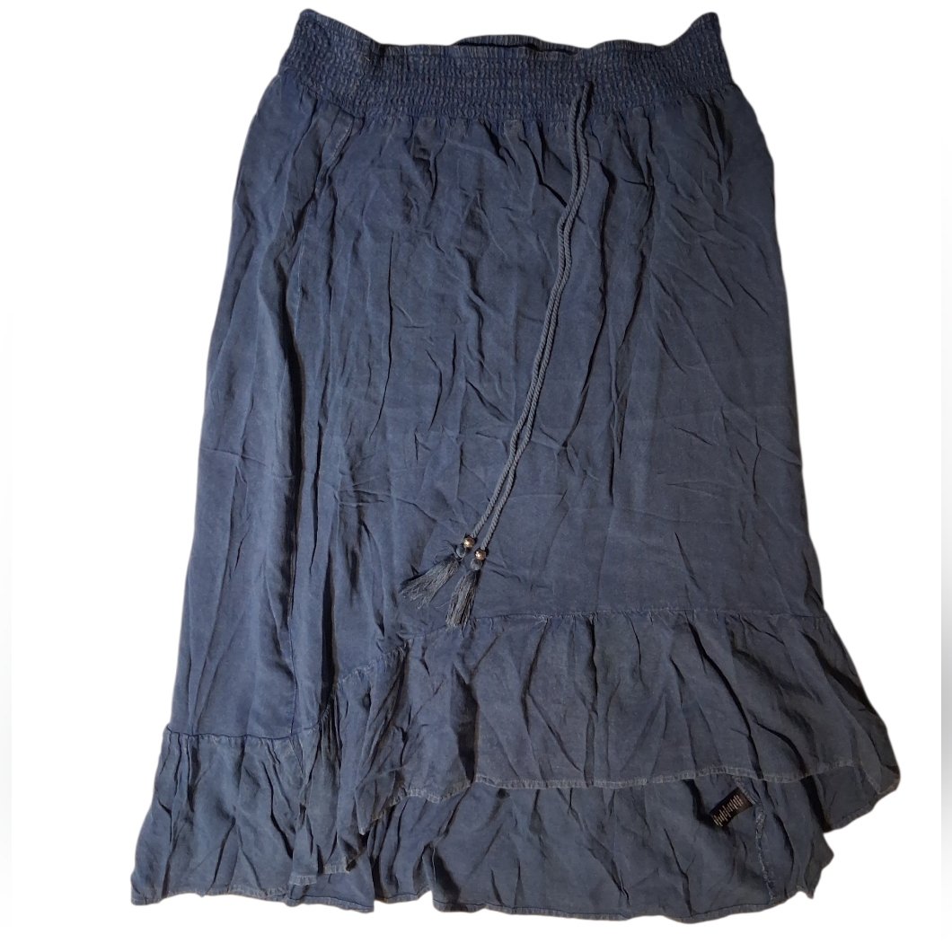 Mlle Gabrielle Faded Blue Maxi Skirt - Denim Style - Size Medium 100% Rayon Boho